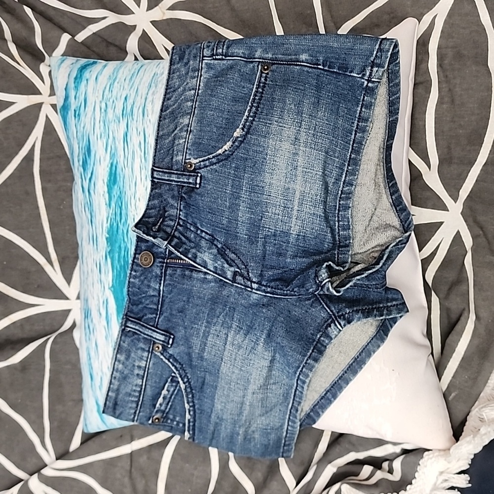 Volcom Jeans Yae Shorts Like New